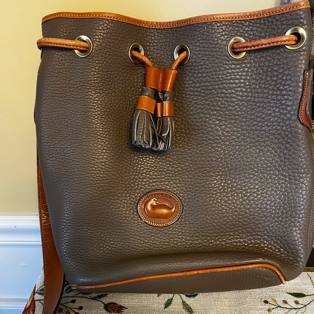 Dooney and Bourke shoulder bag